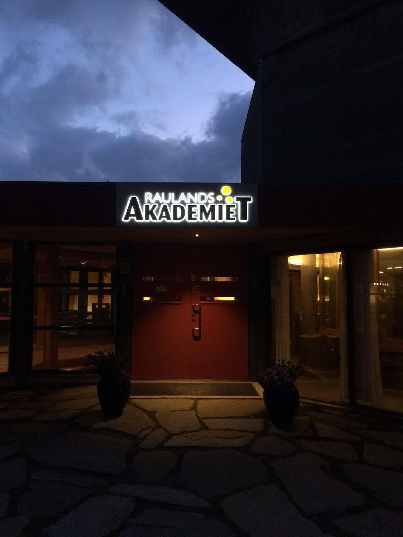 Rauland Vandrerhjem Akademiet Exterior foto